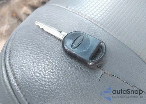 2011 Ford F-150 Xl из США, поврежденный, VIN 1FTEX1CM2BFB78224